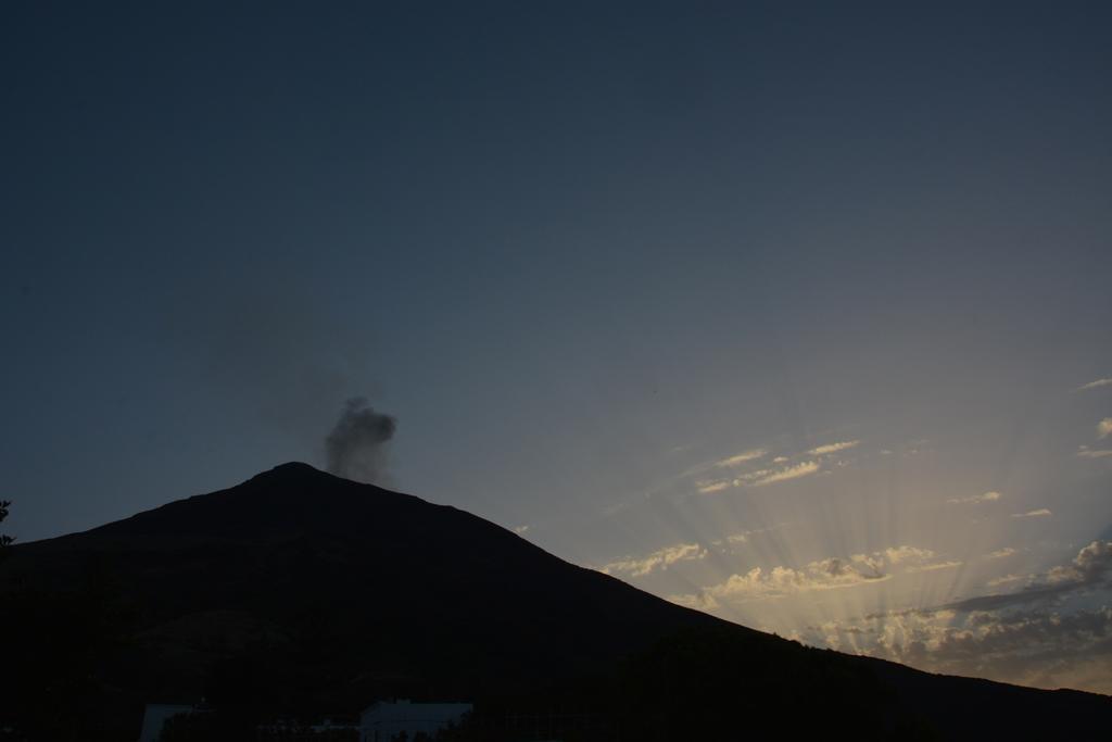 Il Gabbiano Relais In Stromboli Aparthotel Exterior foto